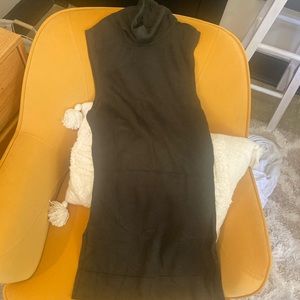 Lululemon olive green sweater turtle neck - size 4